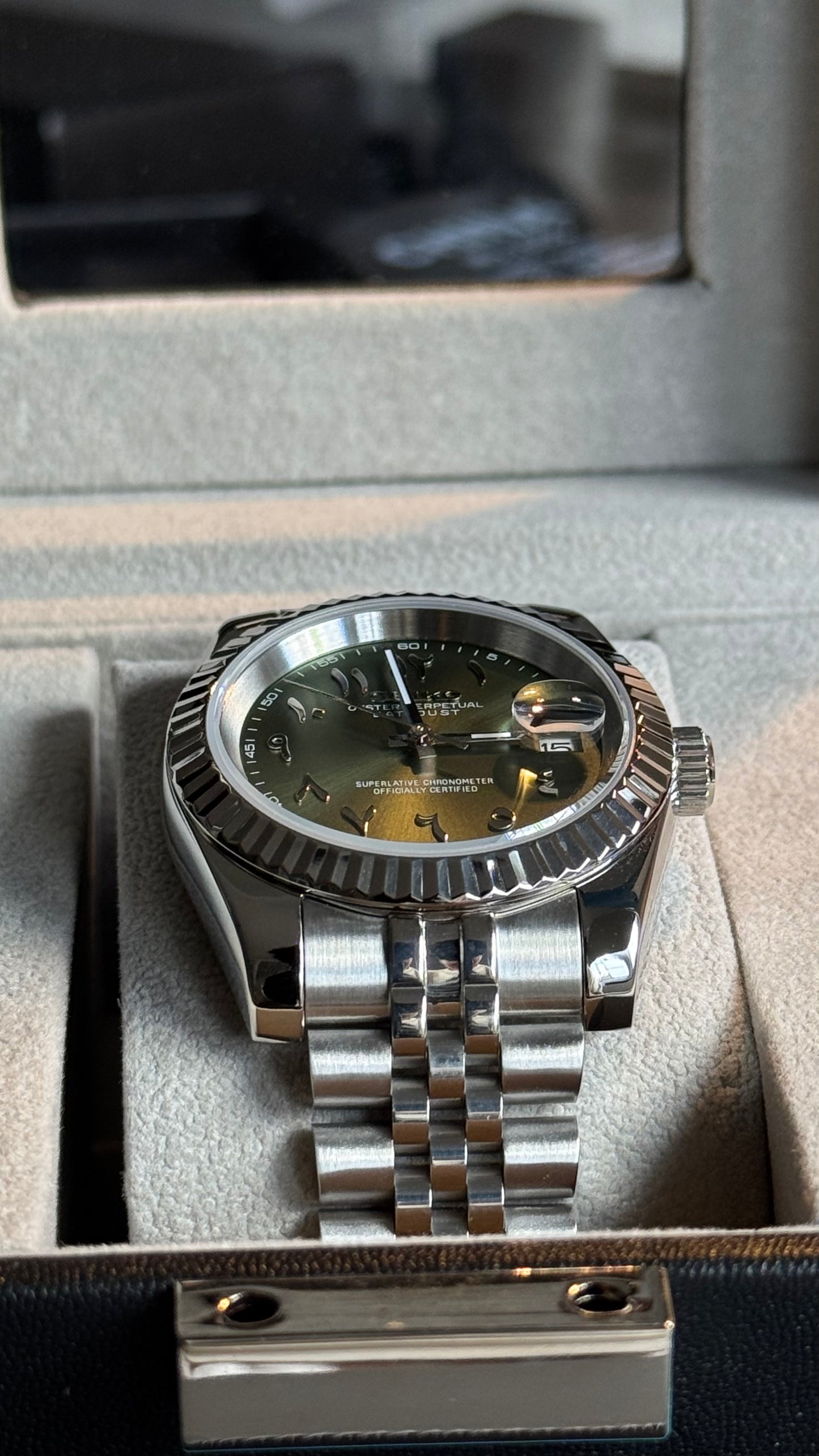 Olive Green Arabic Dial Perpetual SeikoJust Stainless Steel