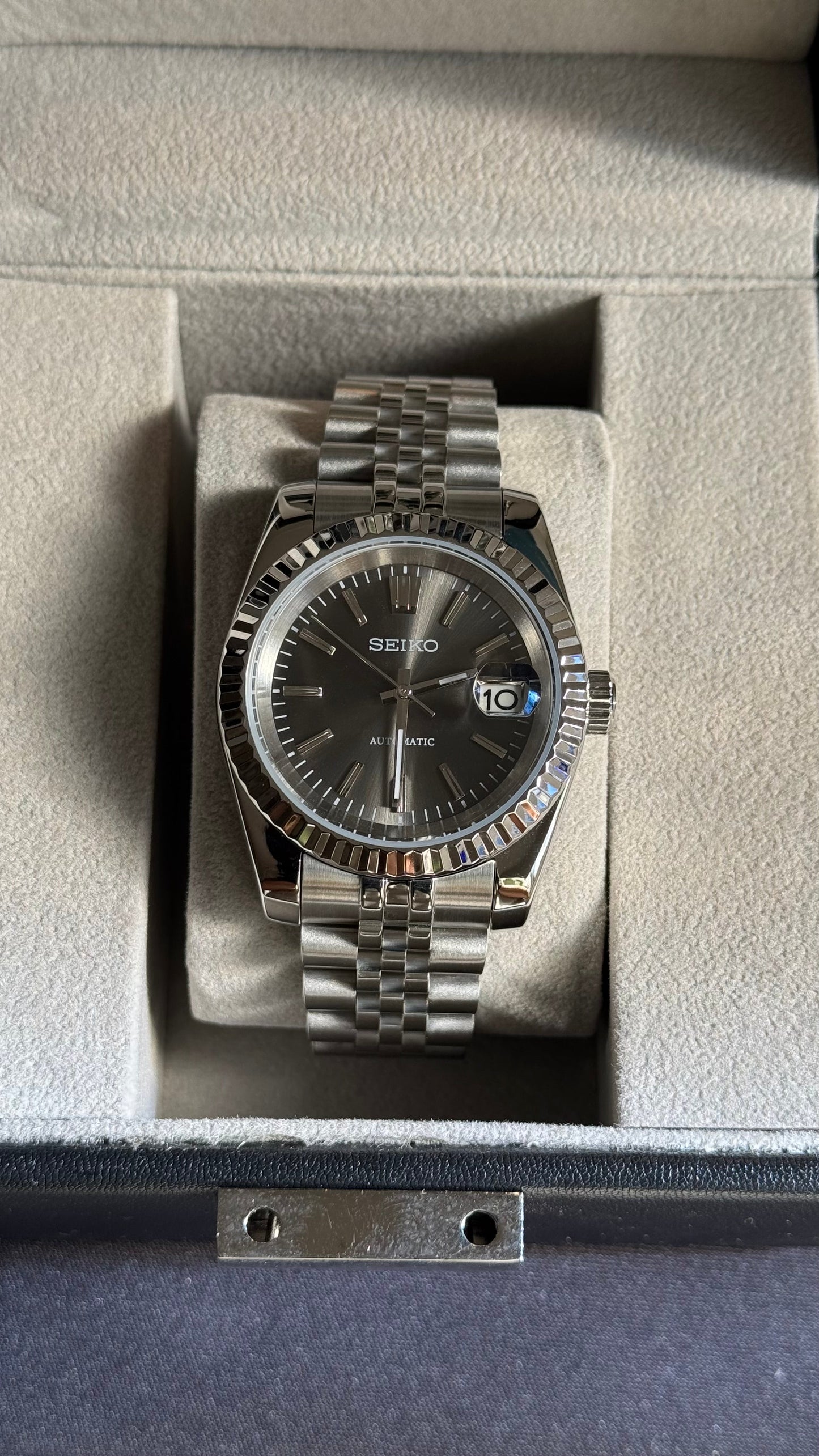 Thick Baton Platinum Dial PerpetualDate Stainless Steel