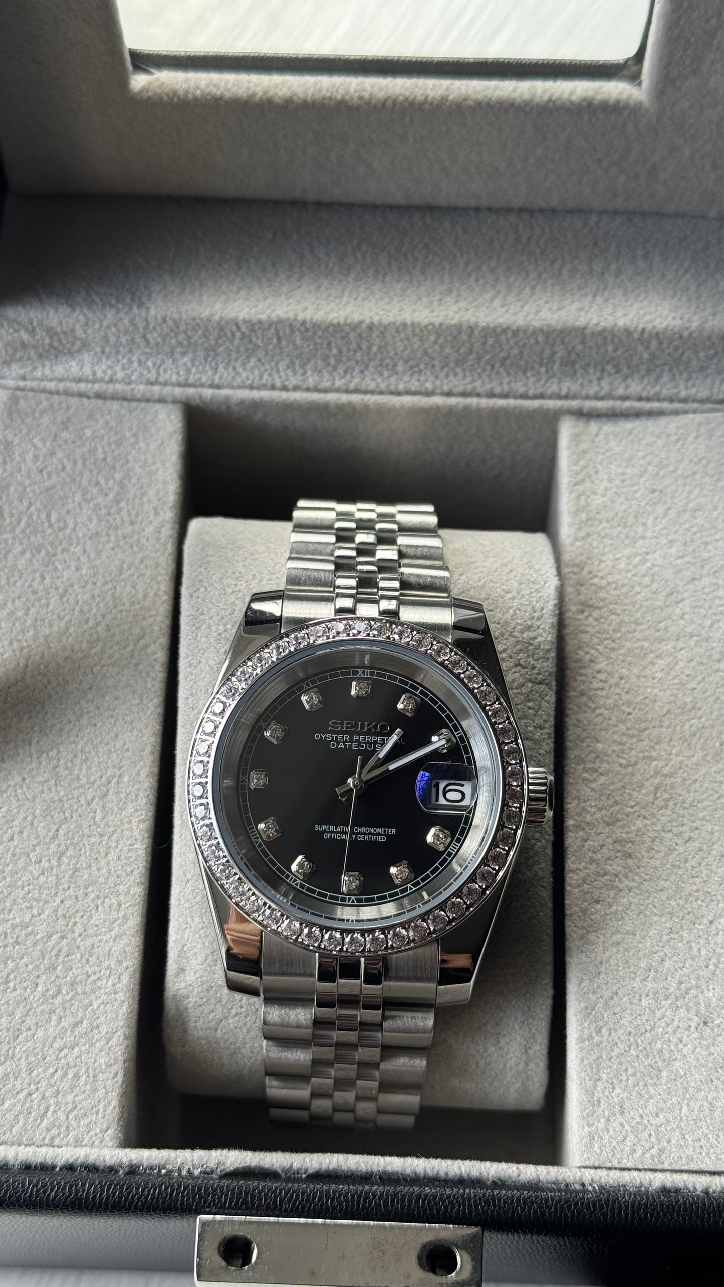 Shadow Diamond Dial Perpetual SeikoJust Diamond Bezel Stainless Steel