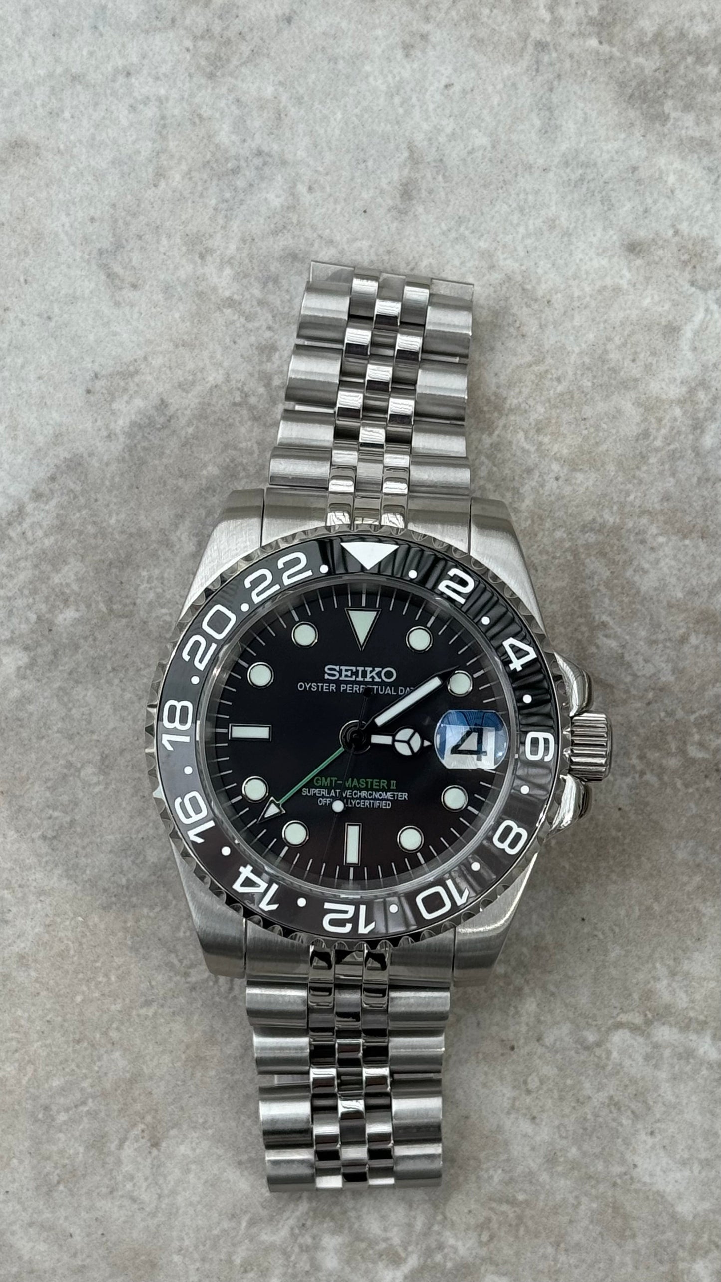 Bruce Wayne Perpetual GMT