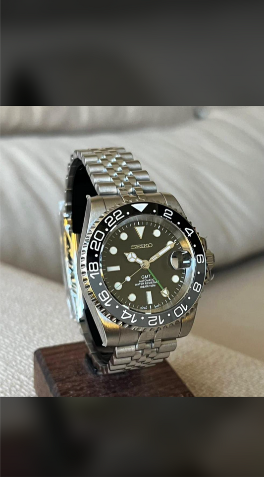 Bruce Wayne Perpetual SeikoGMT