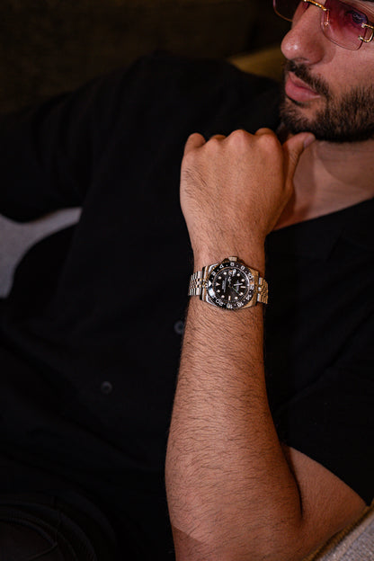 Bruce Wayne Perpetual GMT