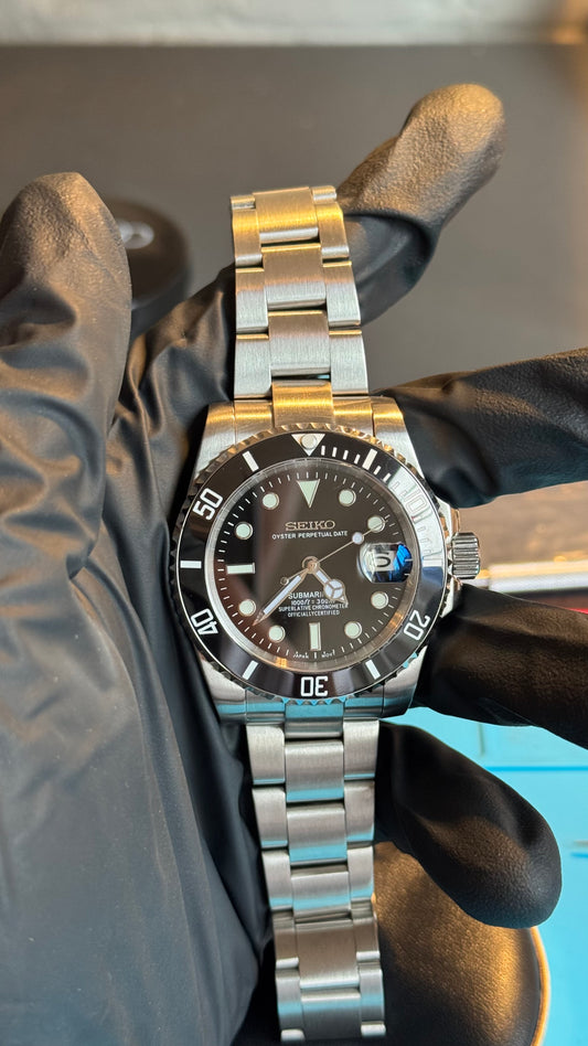 Black Dial Perpetual SeikoSub Stainless Steel