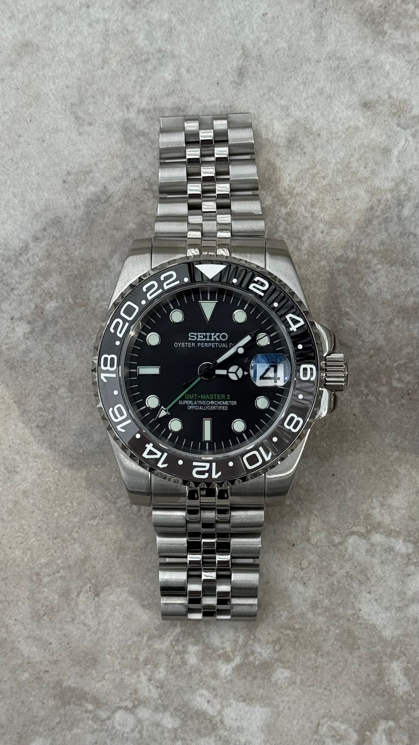 Bruce Wayne Perpetual GMT