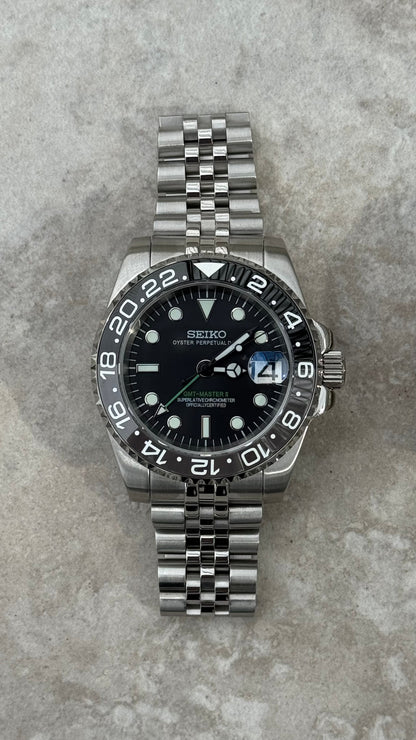 Bruce Wayne Perpetual GMT