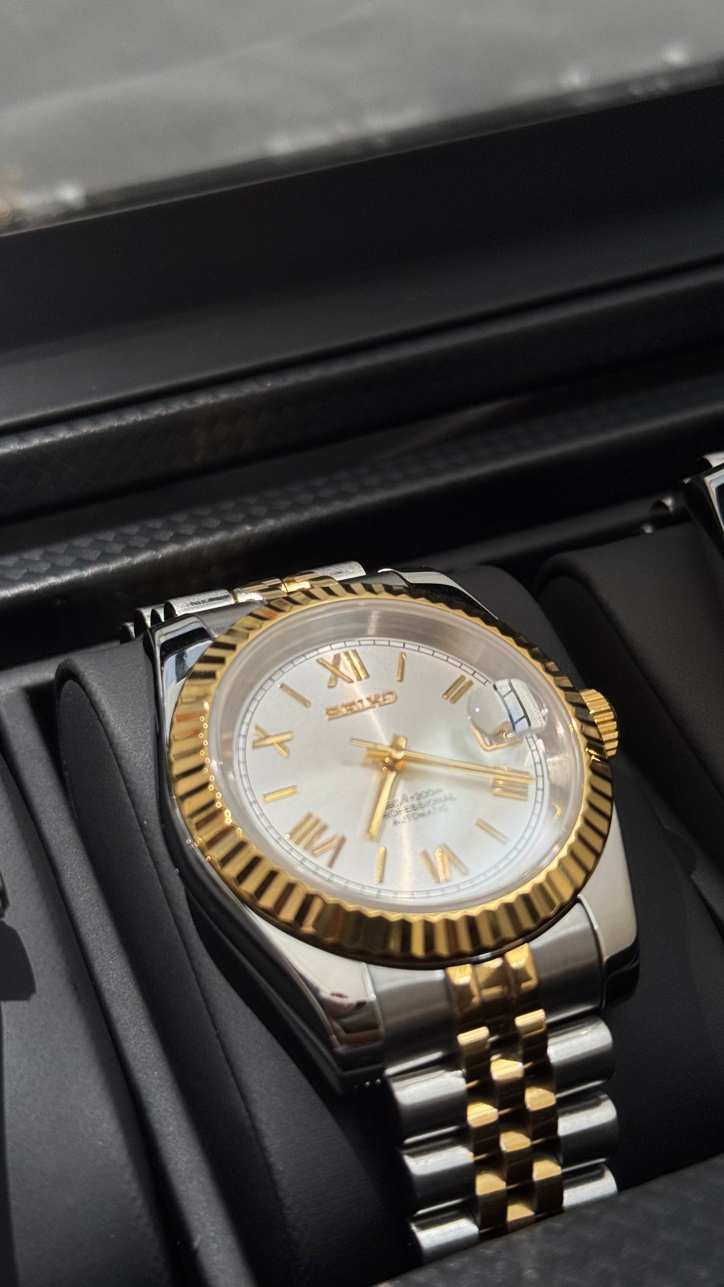 White & Gold Roman Dial Perpetual SeikoJust Two Tone Gold