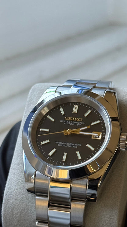 Black & Gold Dial PerpetualDate Stainless Steel Smooth Bezel