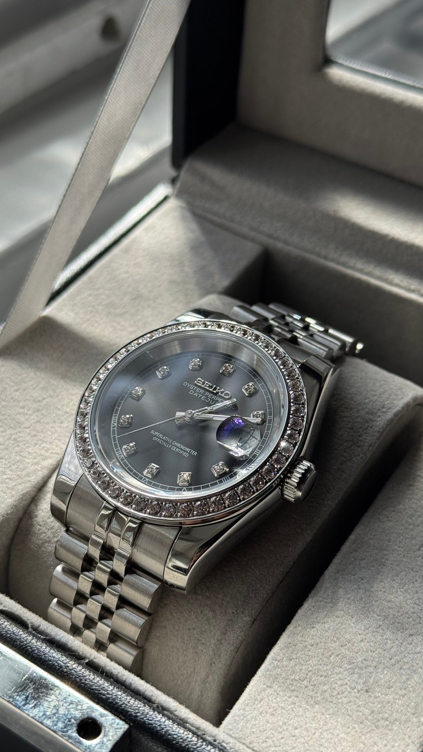 Shadow Diamond Dial Perpetual SeikoJust Diamond Bezel Stainless Steel