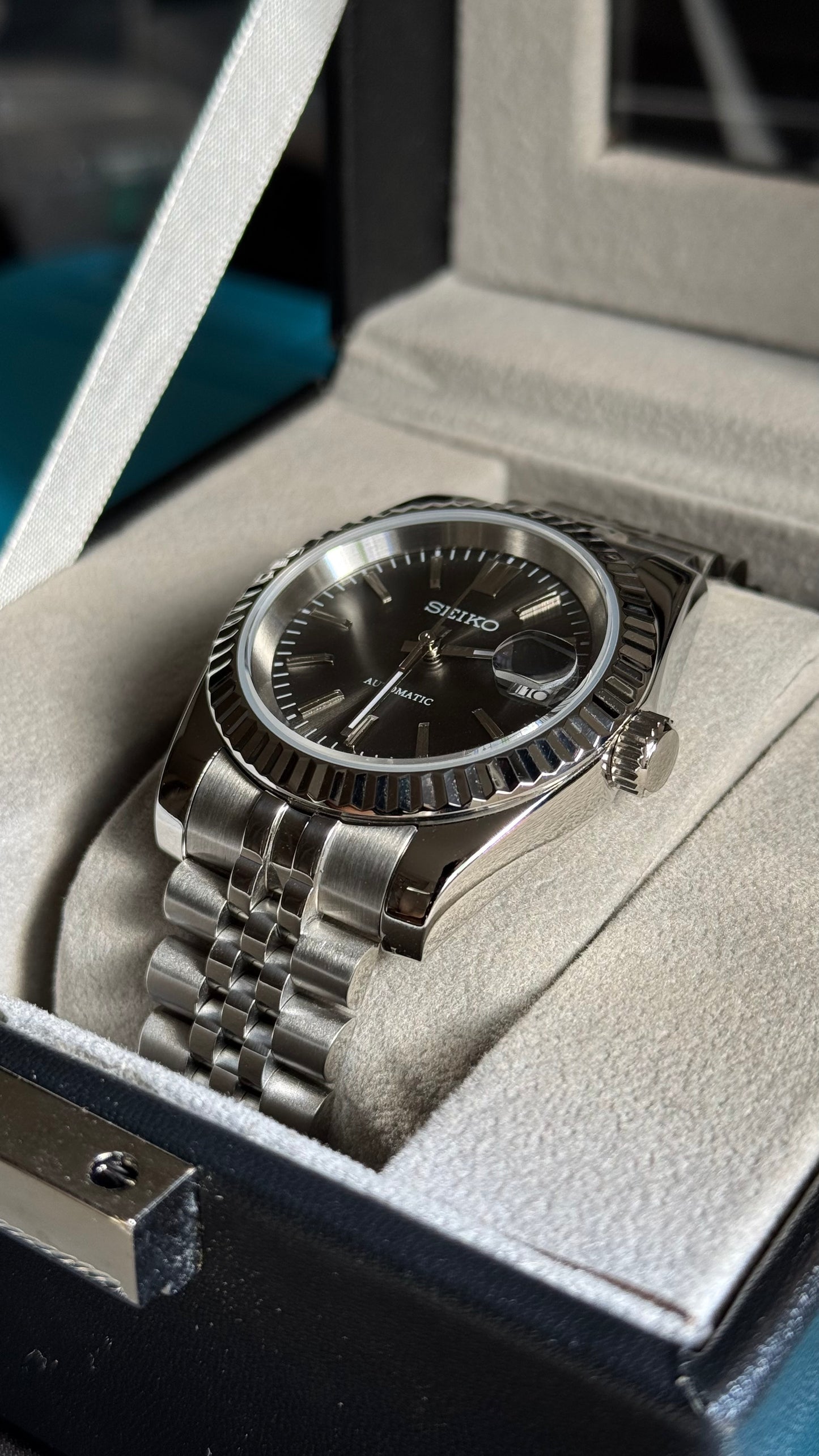 Thick Baton Platinum Dial Perpetual SeikoJust Stainless Steel