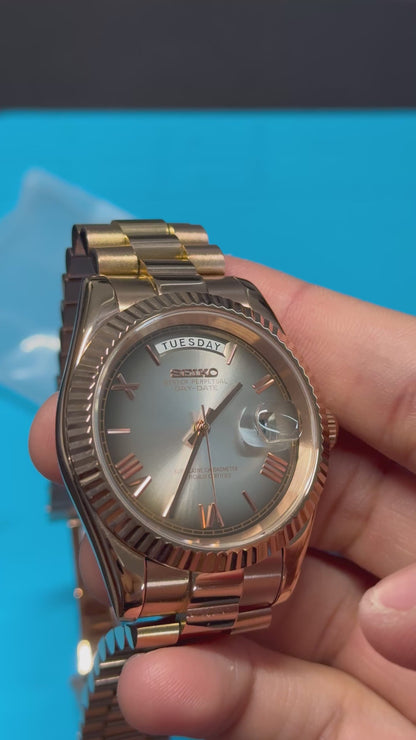 Arctic Ombre Dial PerpetualDay Rose Gold